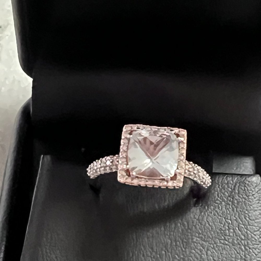 14K White & Rose Gold Ring with Quartz stone and pave diamonds - Picture 5 of 9